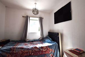 Bedroom- click for photo gallery
